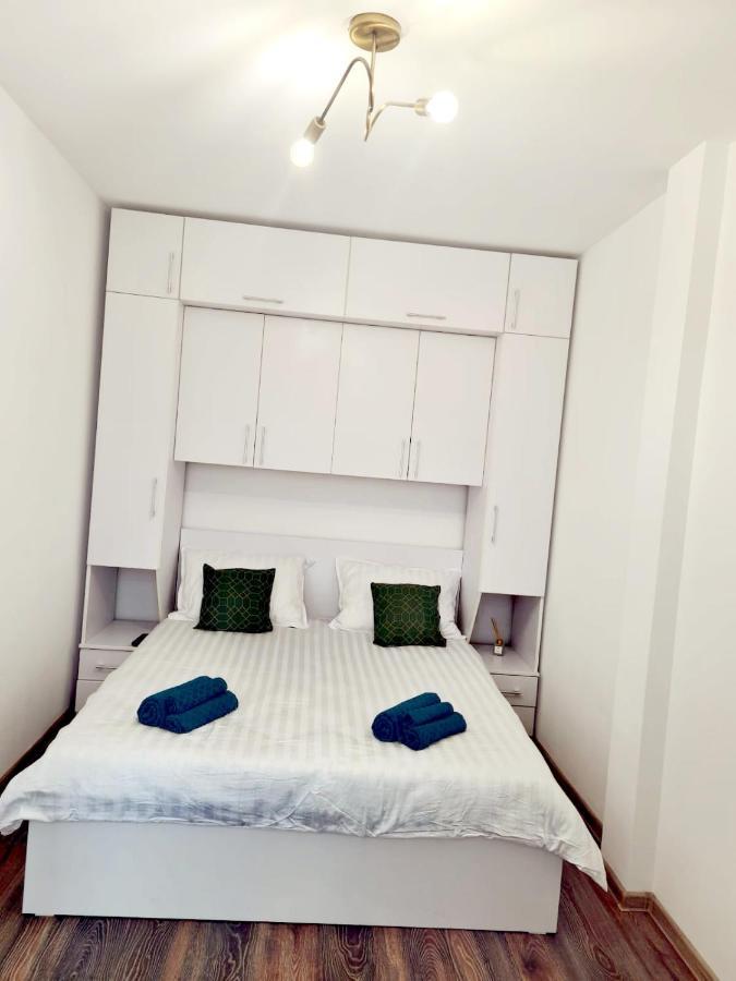 Christopher Apartment Oradea Eksteriør billede