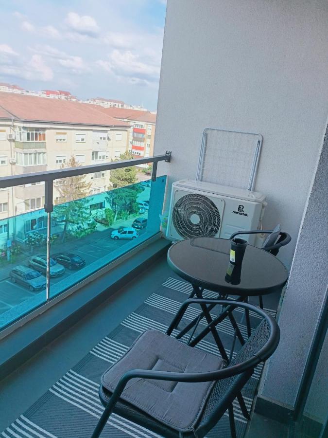 Christopher Apartment Oradea Eksteriør billede